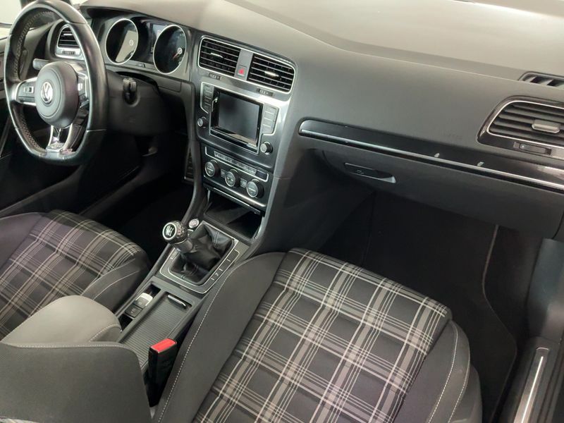 Volkswagen Golf VII 2.0 TDI GTD BlueMotion Tech 2014 – снимка 18