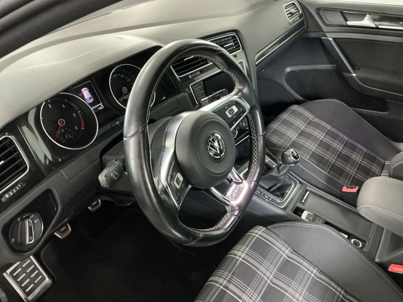 Volkswagen Golf VII 2.0 TDI GTD BlueMotion Tech 2014 – снимка 22