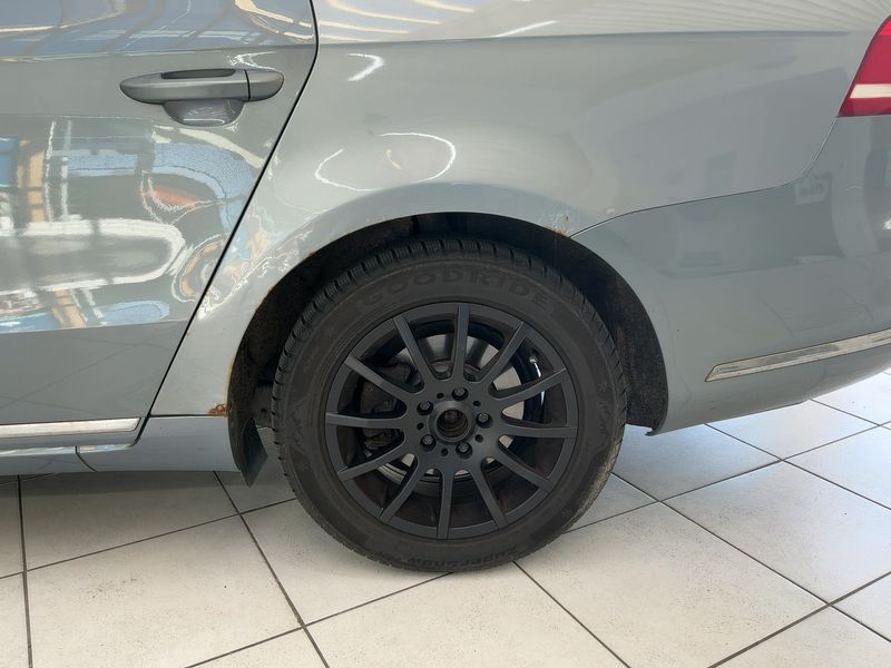 Volkswagen Passat 2.0 TDI Comfortline 4Motion BlueMotion Tech 2011 – снимка 17