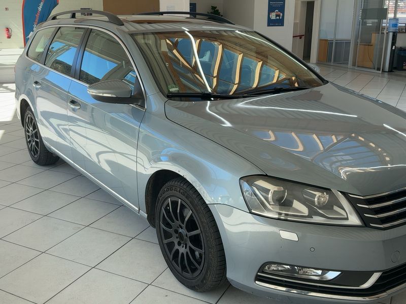 Volkswagen Passat 2.0 TDI Comfortline 4Motion BlueMotion Tech 2011 – снимка 8