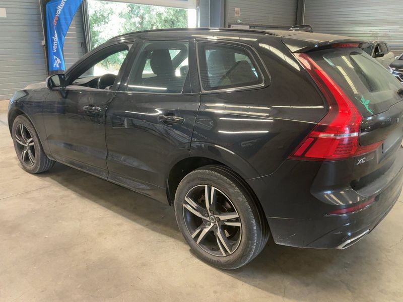 Volvo XC60 2.0 B4 Mild-Hybrid R Design 2WD 2021 – снимка 6