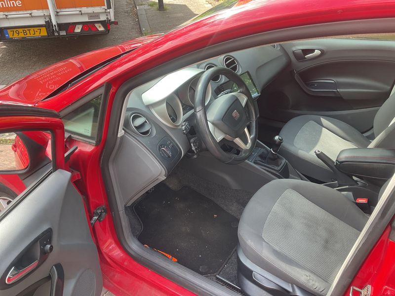 Seat Ibiza 1.2 TDI Reference 2010 – снимка 3