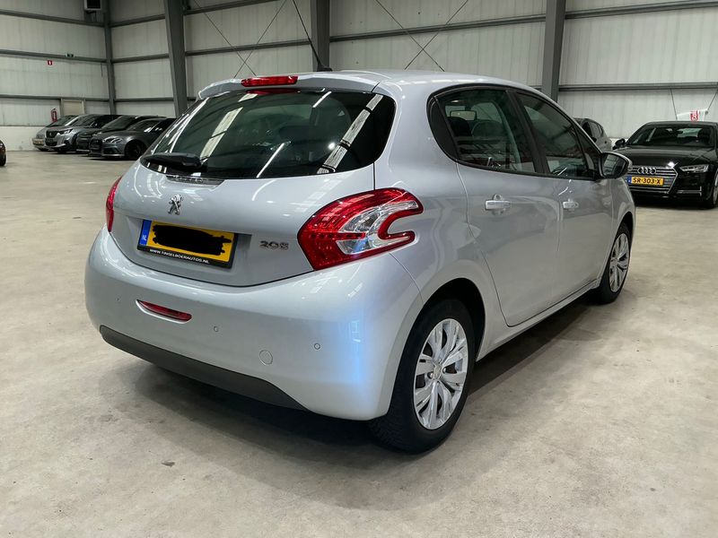 Peugeot 208 1.0 VTi Active 2013 – снимка 2