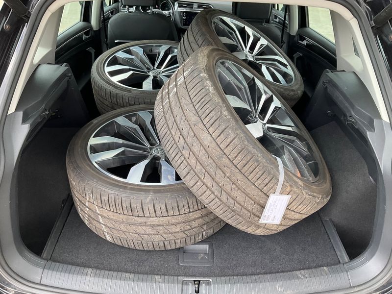 Volkswagen Tiguan 2.0 TDI Highline 4Motion BlueMotion Tech 2017 – снимка 16