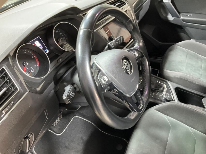 Volkswagen Tiguan 2.0 TDI Highline 4Motion BlueMotion Tech 2017 – снимка 22