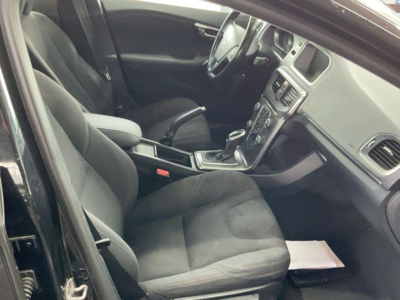 Volvo V40 1.6 D2 You! 2015 – снимка 16