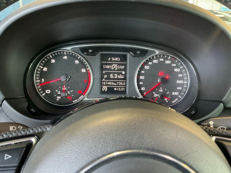 Audi A1 Sportback 1.4 TFSI S line Sportpaket 2012 – снимка 19