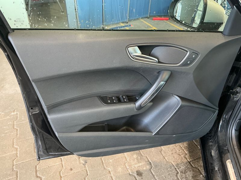 Audi A1 Sportback 1.4 TFSI S line Sportpaket 2012 – снимка 29