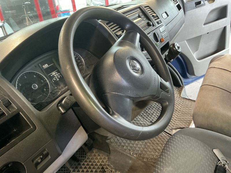 Volkswagen T5 Transporter 2.0 TDI Kasten lang 2013 – снимка 33