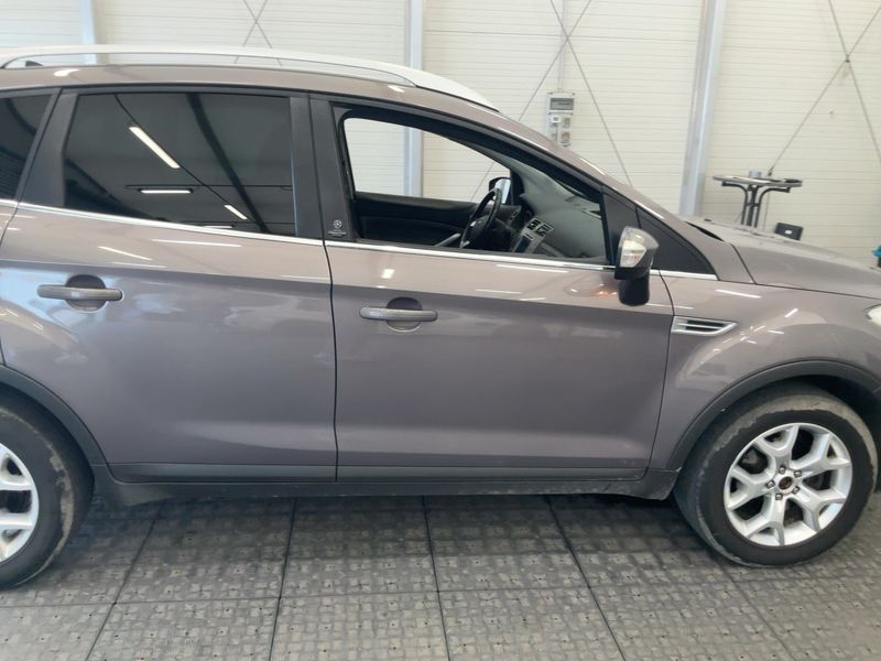 Ford Kuga 2.0 TDCi Champions Edition 2012 – снимка 10