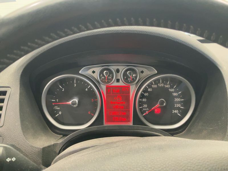Ford Kuga 2.0 TDCi Champions Edition 2012 – снимка 19