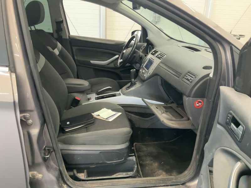 Ford Kuga 2.0 TDCi Champions Edition 2012 – снимка 17
