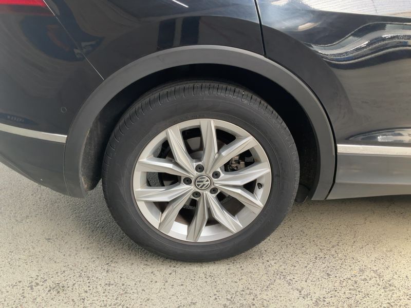 Volkswagen Tiguan 2.0 TDI Carat Exclusive BlueMotion Tech 2019 – снимка 9
