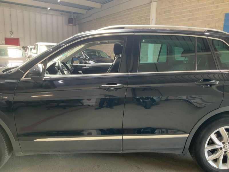 Volkswagen Tiguan 2.0 TDI Carat Exclusive BlueMotion Tech 2019 – снимка 4