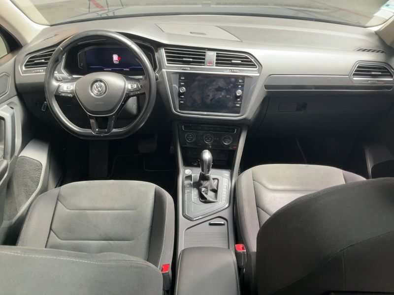 Volkswagen Tiguan 2.0 TDI Carat Exclusive BlueMotion Tech 2019 – снимка 17