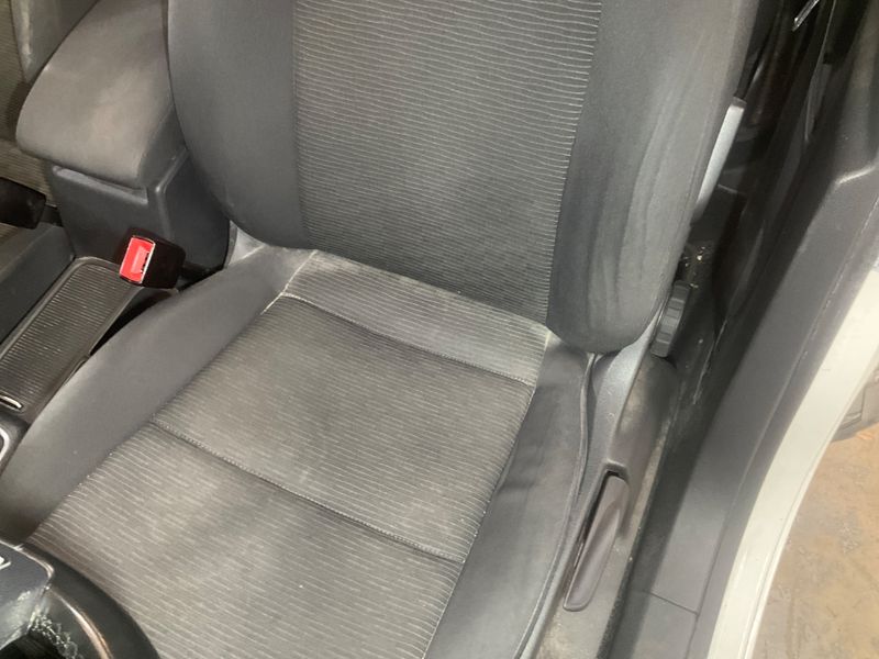 Volkswagen Tiguan 2.0 TDI T1 BlueMotion Tech 2015 – снимка 24