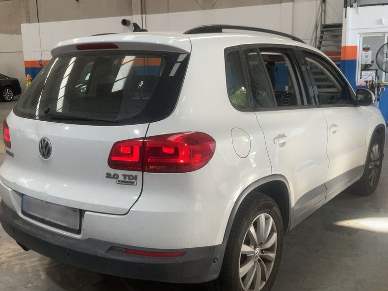 Volkswagen Tiguan 2.0 TDI T1 BlueMotion Tech 2015 – снимка 8