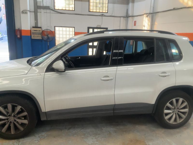 Volkswagen Tiguan 2.0 TDI T1 BlueMotion Tech 2015 – снимка 4