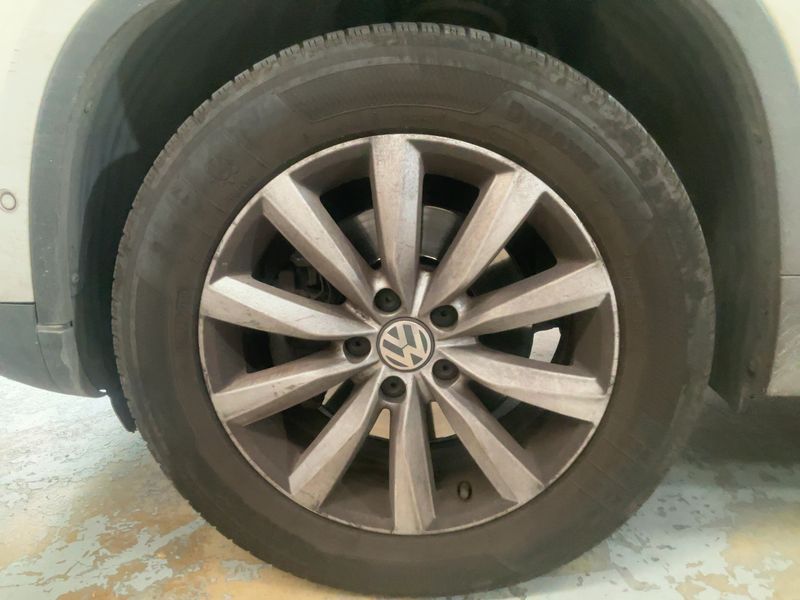 Volkswagen Tiguan 2.0 TDI T1 BlueMotion Tech 2015 – снимка 3
