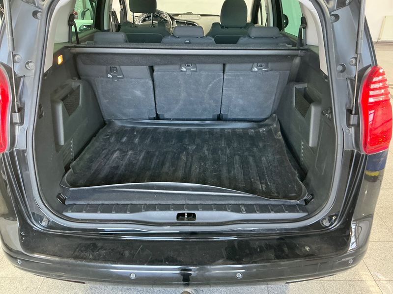 Peugeot 5008 1.6 Blue-HDi Business-Line 2016 – снимка 27