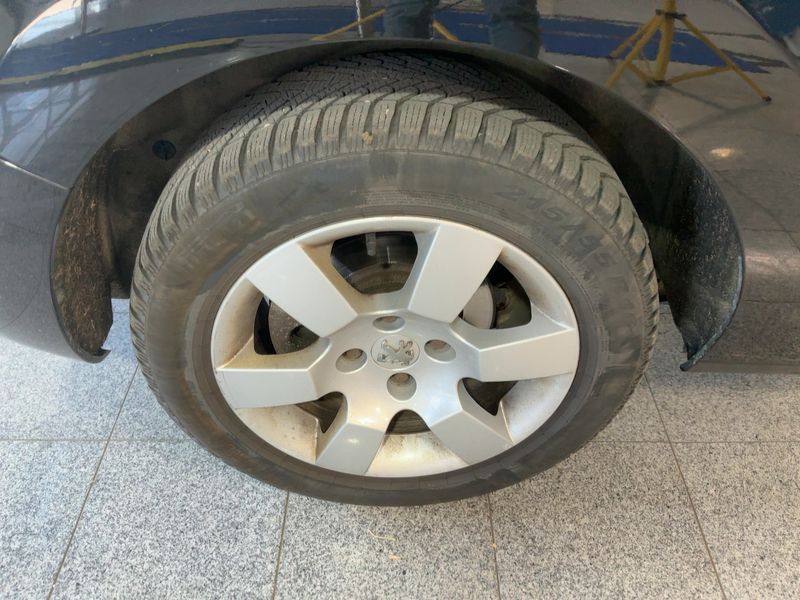 Peugeot 5008 1.6 Blue-HDi Business-Line 2016 – снимка 9
