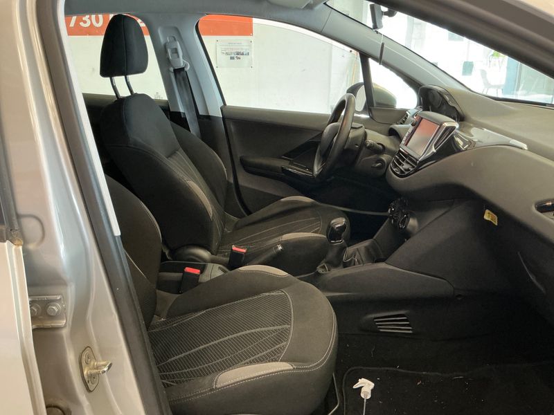 Peugeot 208 1.2 VTi Active 2013 – снимка 3