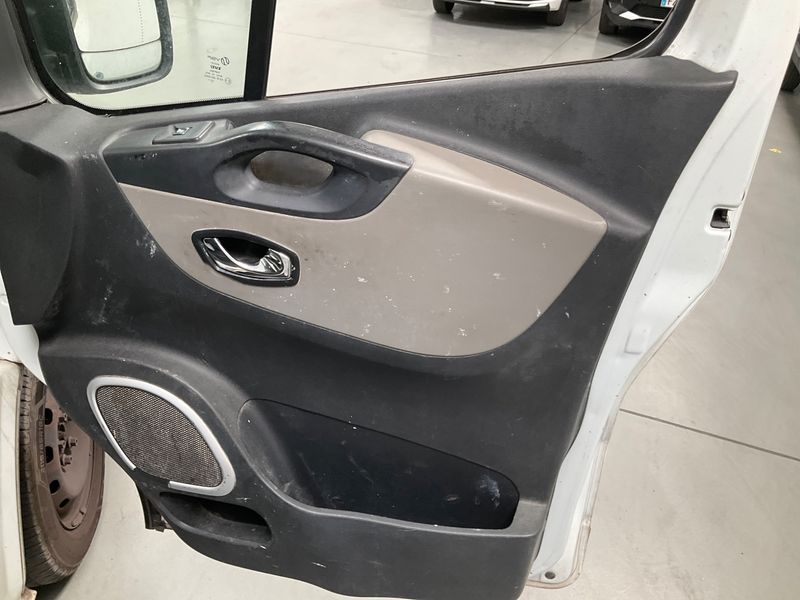 Nissan NV300 1.6 dCi L1H1 2,8t N-Connecta 2017 – снимка 29