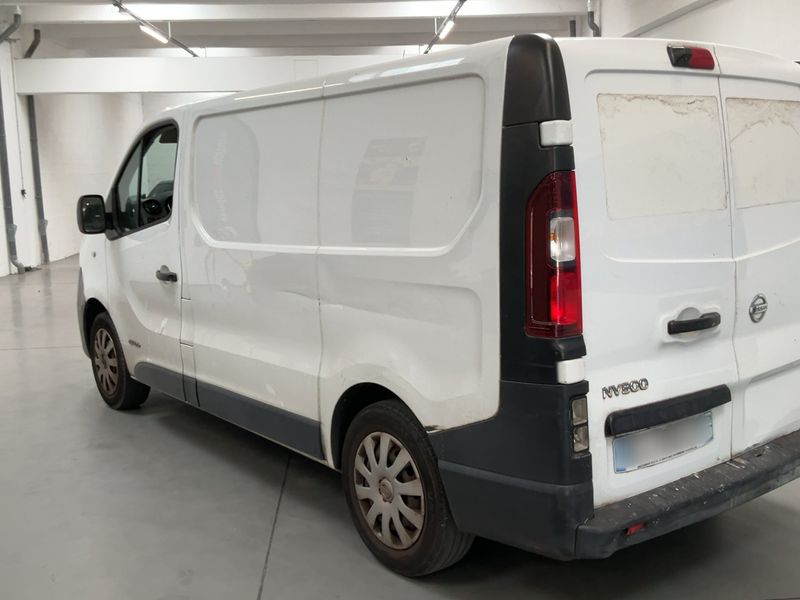 Nissan NV300 1.6 dCi L1H1 2,8t N-Connecta 2017 – снимка 6