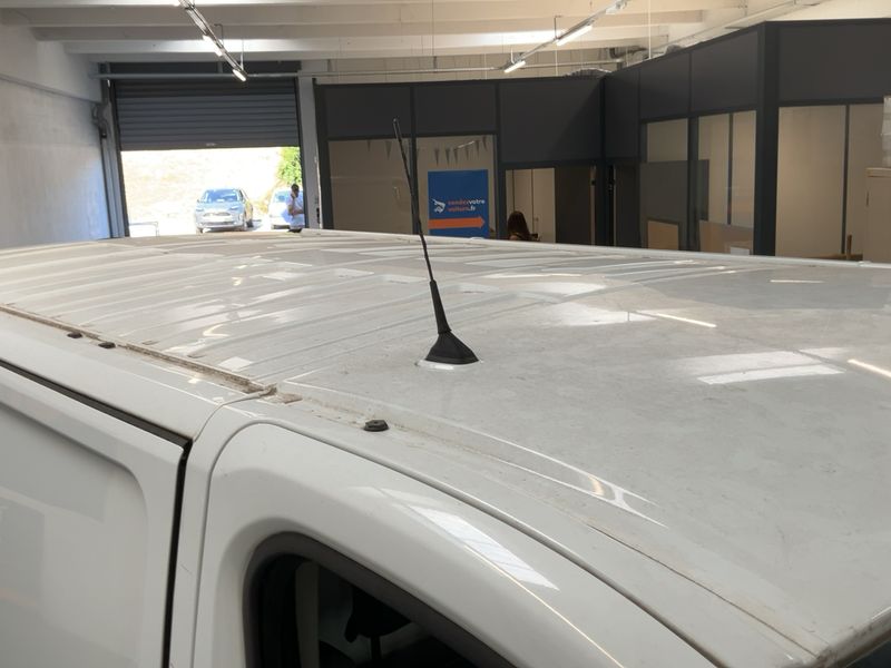Nissan NV300 1.6 dCi L1H1 2,8t N-Connecta 2017 – снимка 13