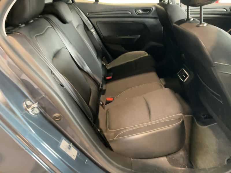 Renault Megane 1.5 dCi Energy Business 2018 – снимка 19
