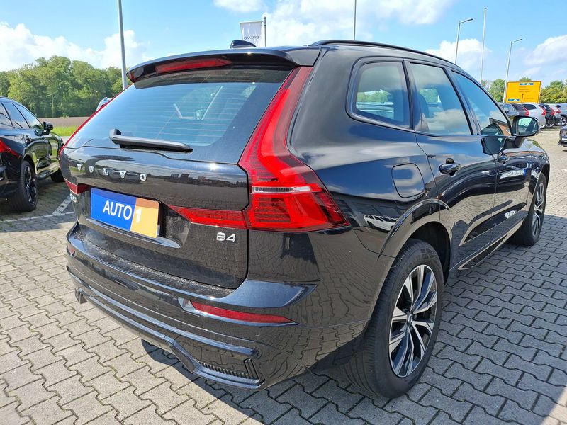 Volvo XC60 2.0 B4 Mild-Hybrid Plus Dark 2WD 2022 – снимка 5