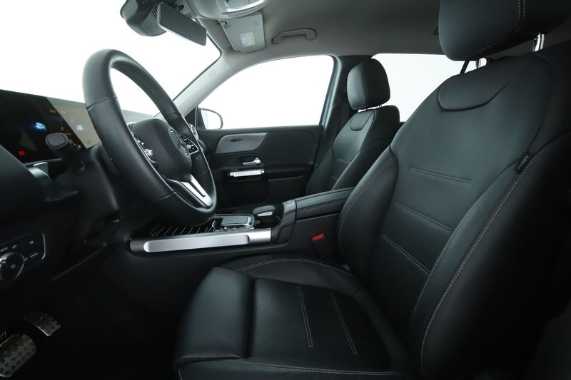 Mercedes-Benz GLB-Klasse GLB 250 Mild-Hybrid 4Matic Progressive 2023 – снимка 16
