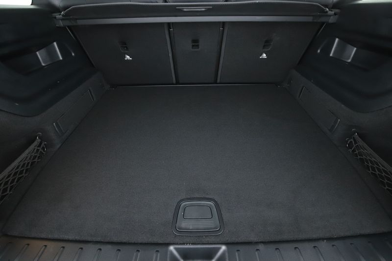 Mercedes-Benz GLB-Klasse GLB 250 Mild-Hybrid 4Matic Progressive 2023 – снимка 15
