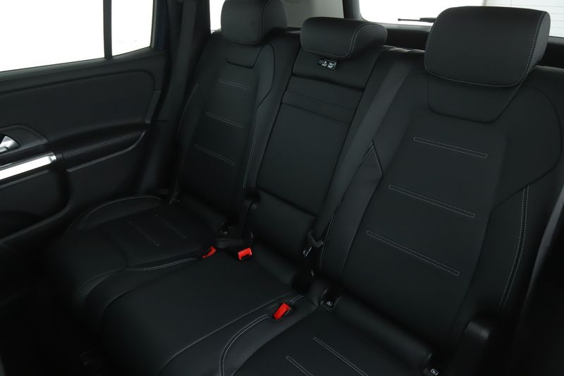 Mercedes-Benz GLB-Klasse GLB 250 Mild-Hybrid 4Matic Progressive 2023 – снимка 19