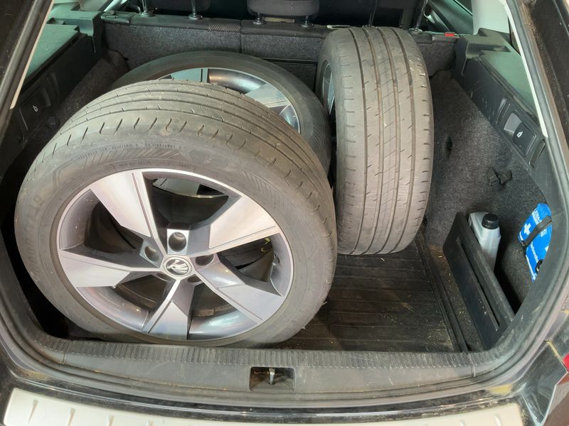 Skoda Octavia 2.0 TDI Scout 4x4 2015 – снимка 16