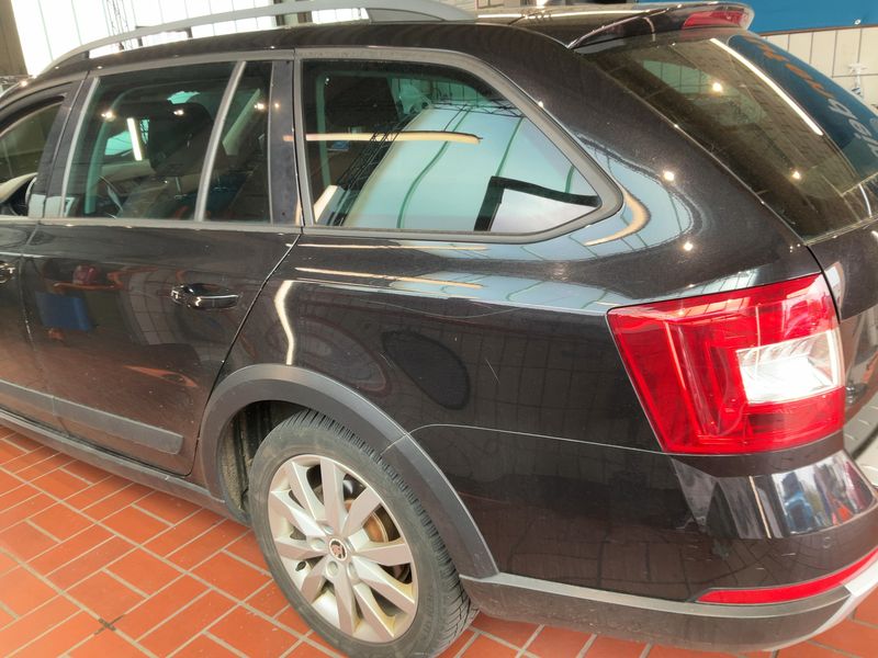 Skoda Octavia 2.0 TDI Scout 4x4 2015 – снимка 6