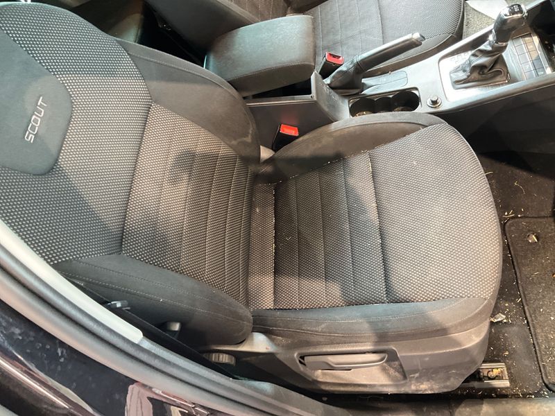 Skoda Octavia 2.0 TDI Scout 4x4 2015 – снимка 37