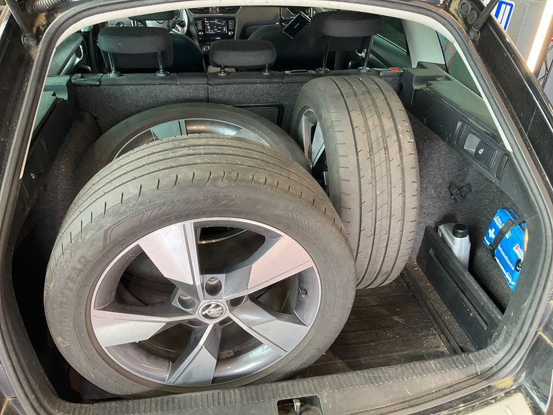 Skoda Octavia 2.0 TDI Scout 4x4 2015 – снимка 36