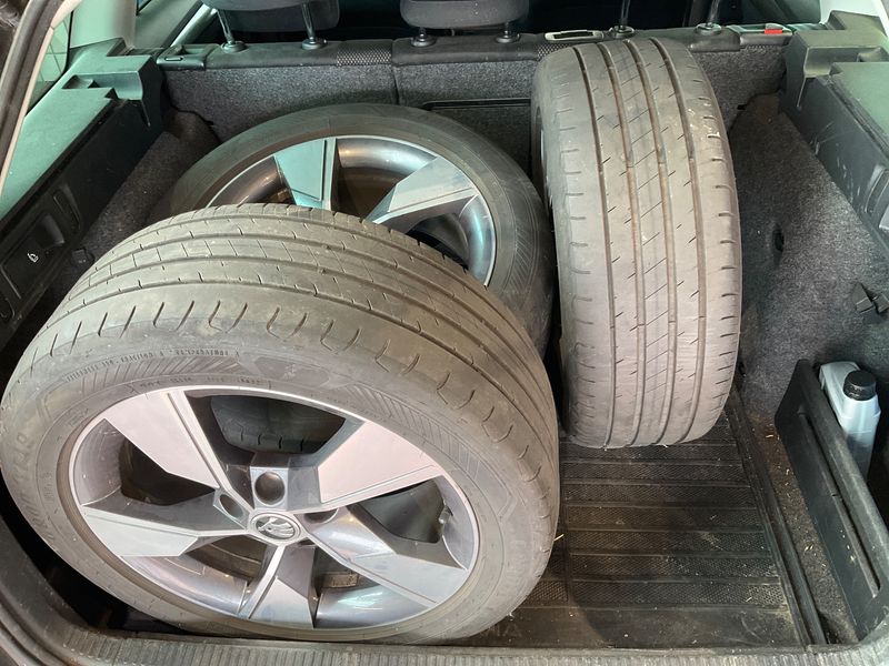 Skoda Octavia 2.0 TDI Scout 4x4 2015 – снимка 15