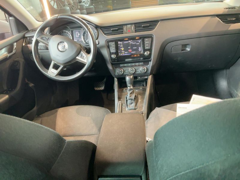 Skoda Octavia 2.0 TDI Scout 4x4 2015 – снимка 18