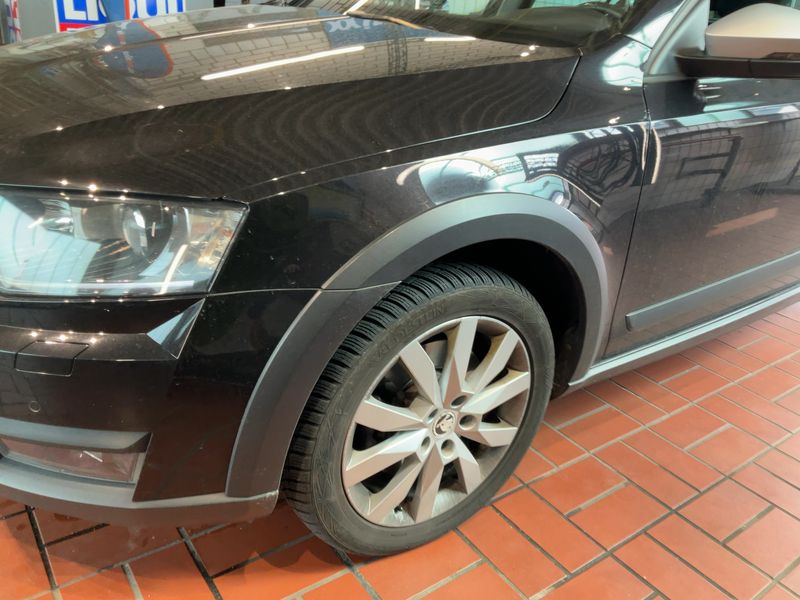 Skoda Octavia 2.0 TDI Scout 4x4 2015 – снимка 2