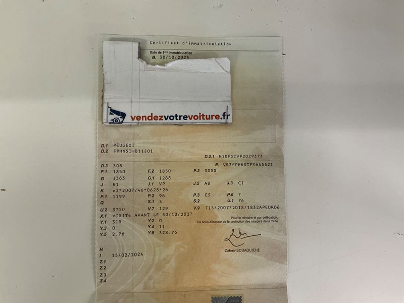 Peugeot 308 1.2 PureTech Allure Pack 2023 – снимка 20
