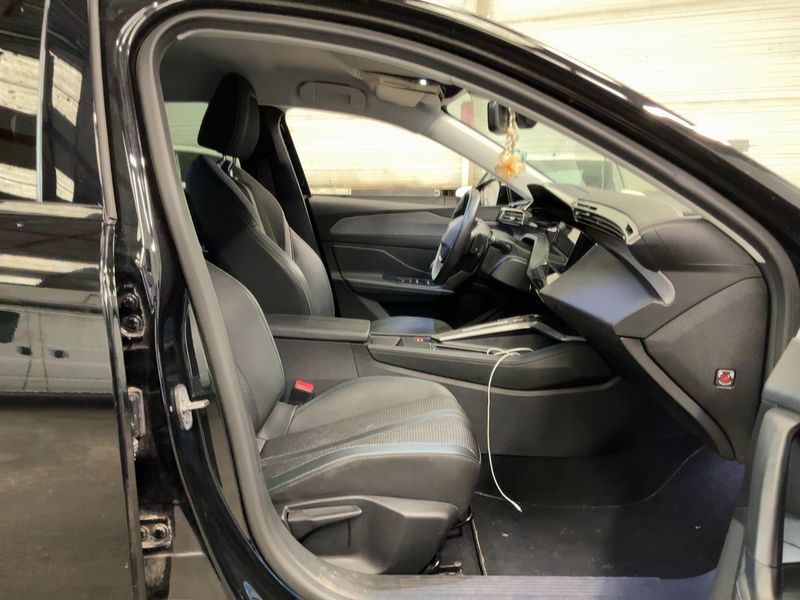 Peugeot 308 1.2 PureTech Allure Pack 2023 – снимка 16