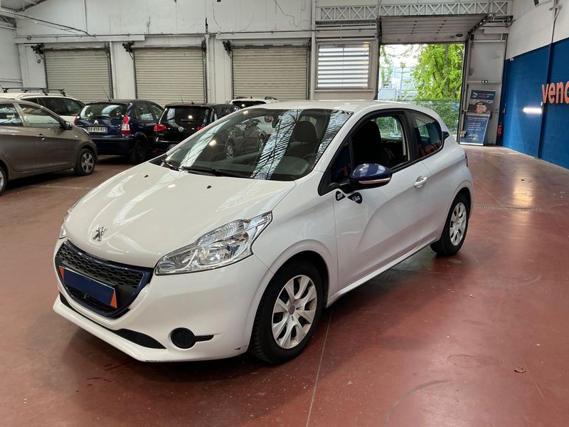Peugeot 208 1.0 VTi Like 2015 – снимка 1
