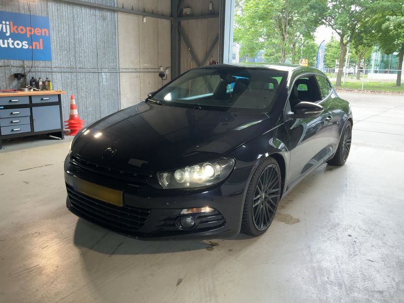 Volkswagen Scirocco 2.0 TSI 2010 – снимка 1