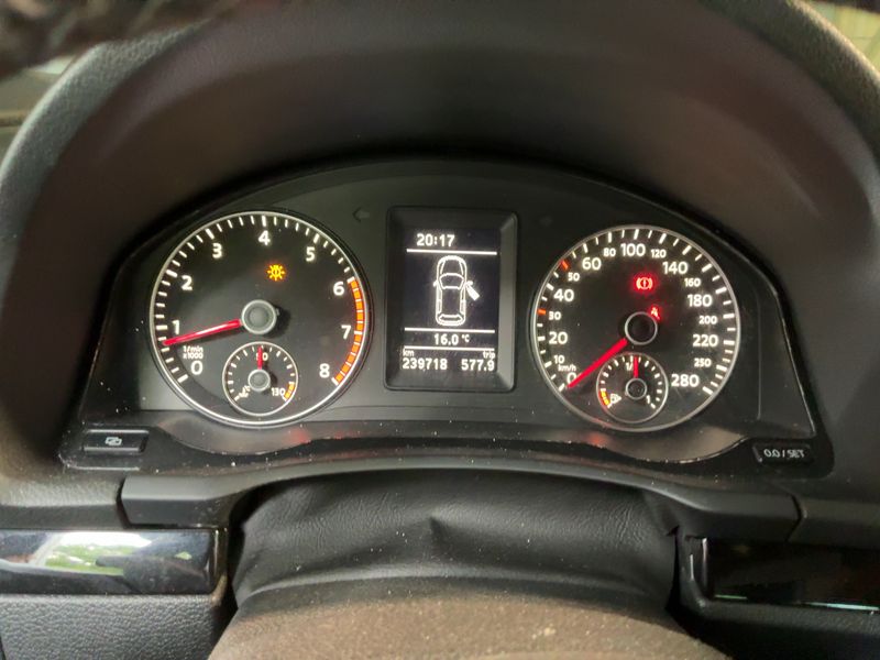 Volkswagen Scirocco 2.0 TSI 2010 – снимка 18
