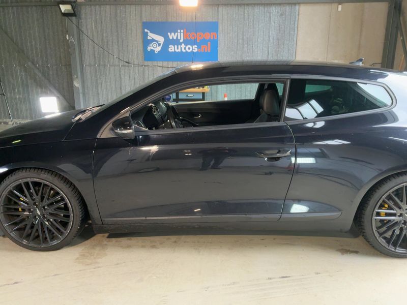 Volkswagen Scirocco 2.0 TSI 2010 – снимка 4