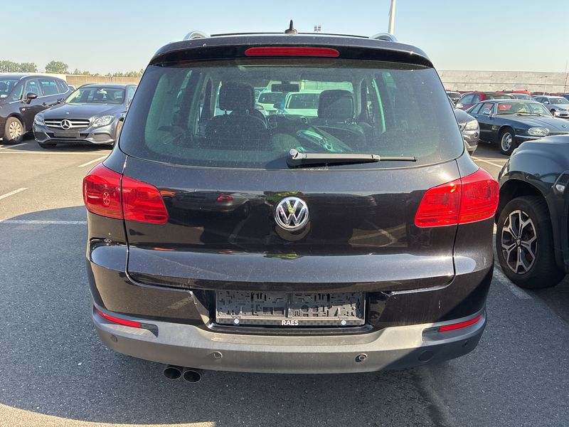 Volkswagen Tiguan 1.4 TSI Sport & Style BlueMotion Tech 2012 – снимка 4