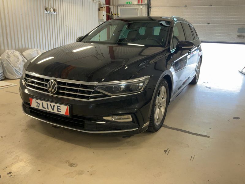 Volkswagen Passat 2.0 TDI Elegance 4Motion 2021 – снимка 1