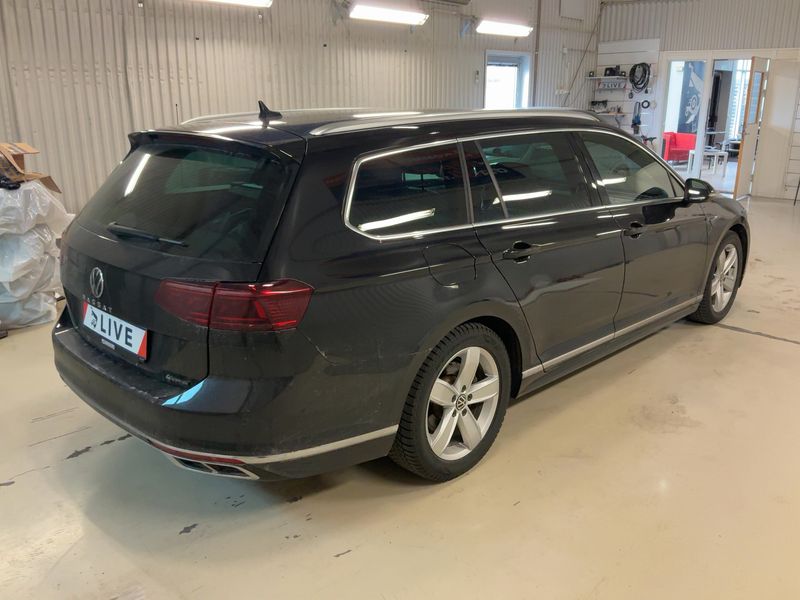 Volkswagen Passat 2.0 TDI Elegance 4Motion 2021 – снимка 8